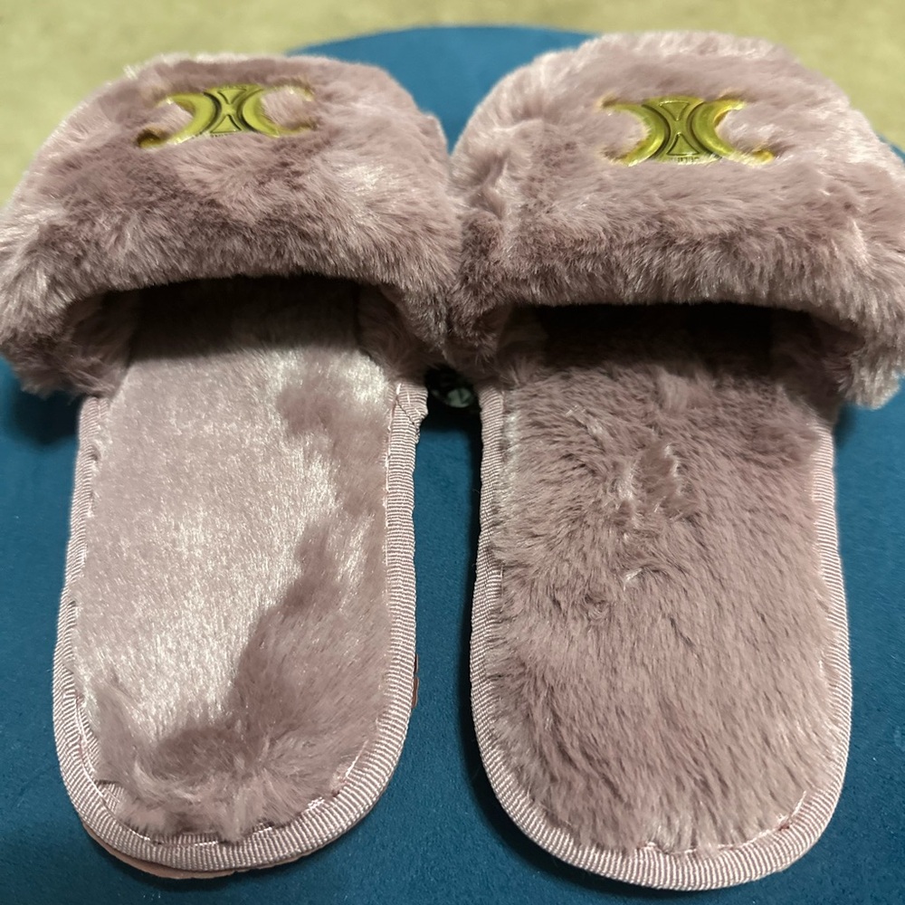 House Slipper!!!! - Picture 4 of 4